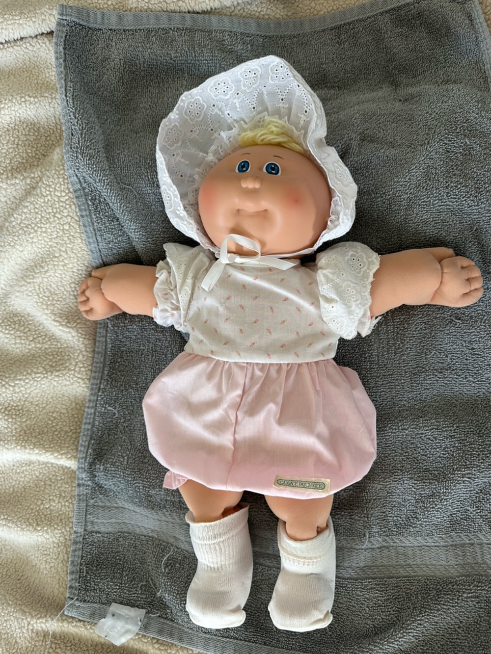 Cabbage Patch Kids Blonde Yarn Hair Doll. Blue Eyes.  1978-82. Not played With.